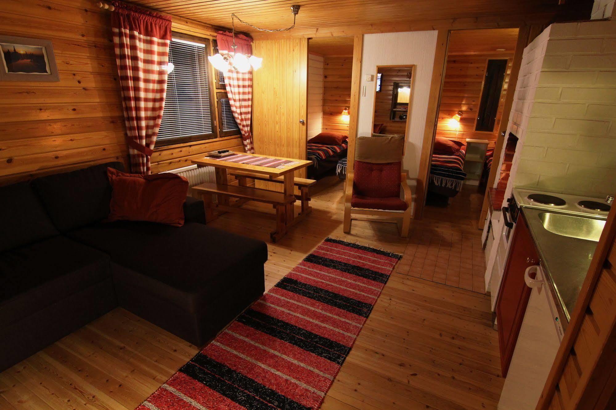 Seita Moekki, Aekaeslompolo Villa Екстериор снимка